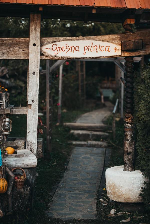 Gresna Pilnica Hotel Klenovnik ภายนอก รูปภาพ